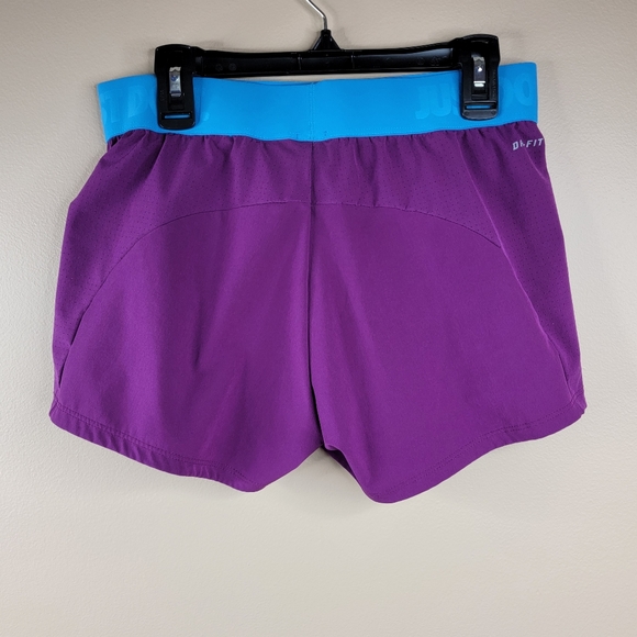 Nike Just Do It Layer Running Shorts Size XS - Picture 2 of 9